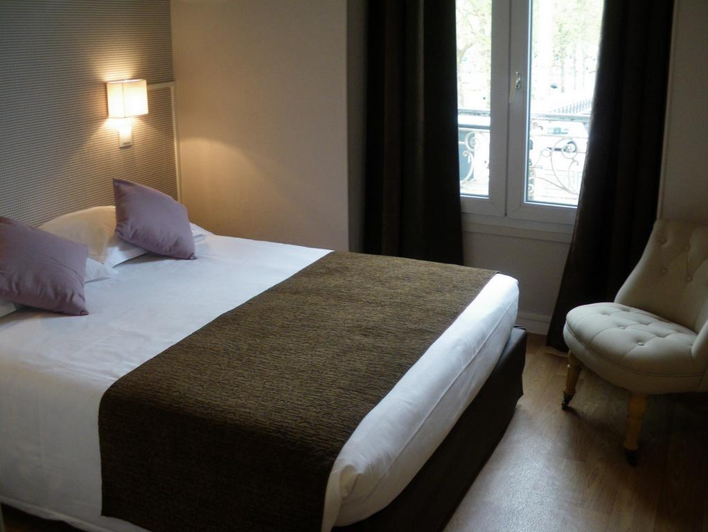 Le Royalty Hotel Angers Buitenkant foto
